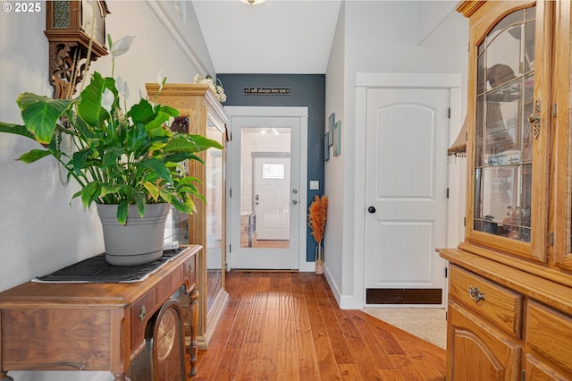 185 Lynx Ave, Aumsville, OR 97325 - entryway with wood-type flooring and baseboards