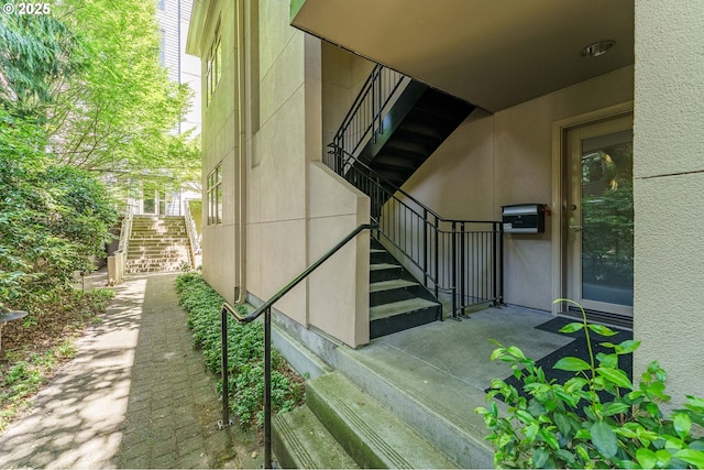 1951 NW Hoyt St, Portland, OR 97209 - view of exterior entry with stucco siding