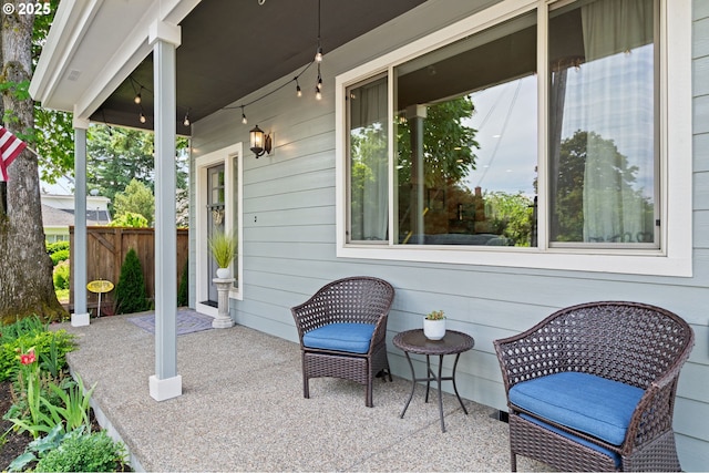 2733 NE 77th Pl, Portland, OR 97213 - view of patio / terrace