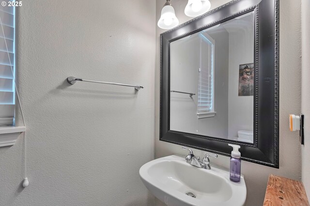 3963 NW 148th Pl, Portland, OR 97229 - bathroom featuring a sink and toilet
