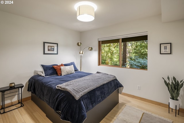 610 Atwater Rd, Lake Oswego, OR 97034 - bedroom featuring wood finished floors