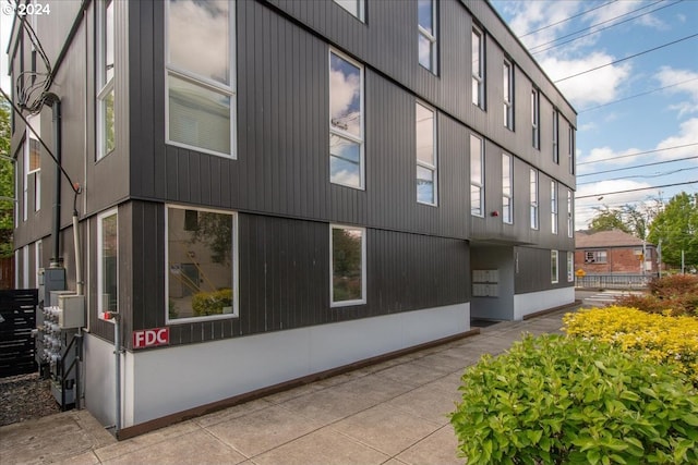1480 N Jarrett St Unit 103, Portland, OR 97217 - view of building exterior