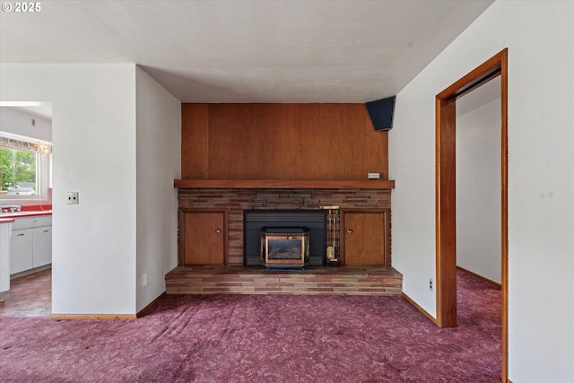901 H Ave, La Grande, OR 97850 - unfurnished living room featuring carpet floors and baseboards