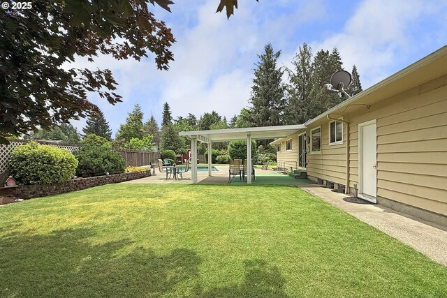 13275 NE Thompson Ct, Portland, OR 97230 - fenced backyard featuring a patio area