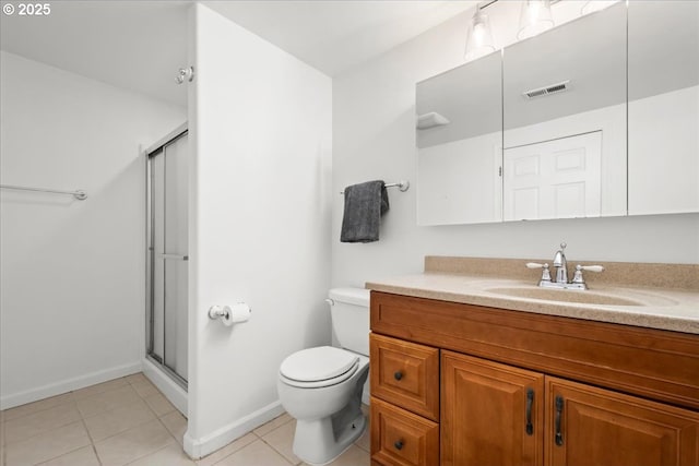 3726 NE 77th Ave, Portland, OR 97213 - laundry area featuring cabinet space, separate washer and dryer, and light tile patterned floors