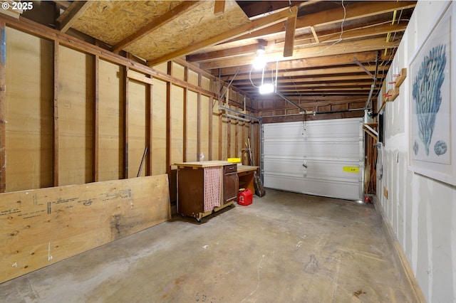 1308 Quaker St, Eugene, OR 97402 - view of garage