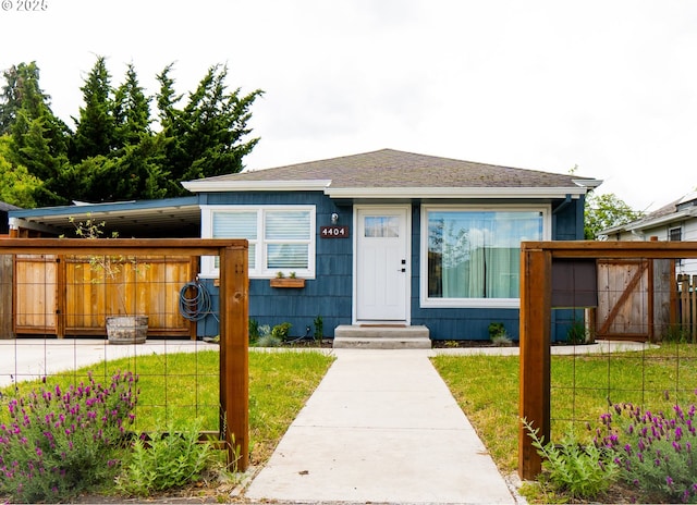 view of front of house with a front yard