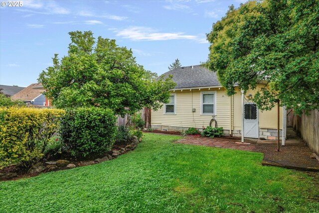5851 NE 12th Ave, Portland, OR 97211 - view of yard