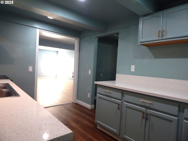 1582 N Ivy St, Coquille, OR 97423 - empty room featuring light wood-style flooring and baseboards