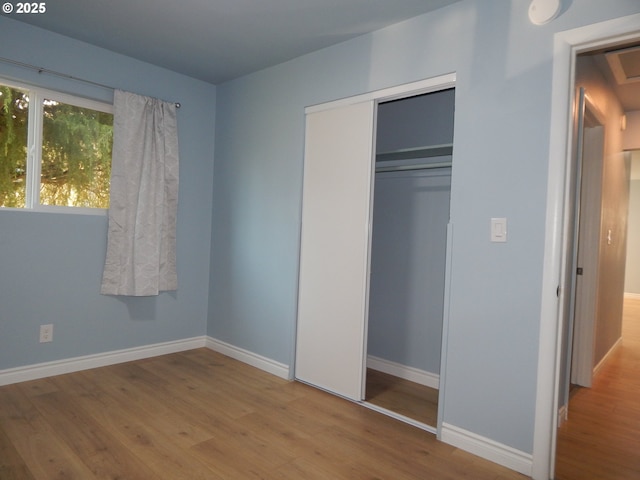 1582 N Ivy St, Coquille, OR 97423 - empty room with light wood-type flooring and baseboards