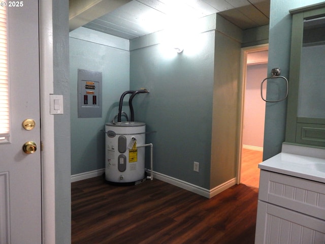 1582 N Ivy St, Coquille, OR 97423 - utilities with electric water heater and electric panel