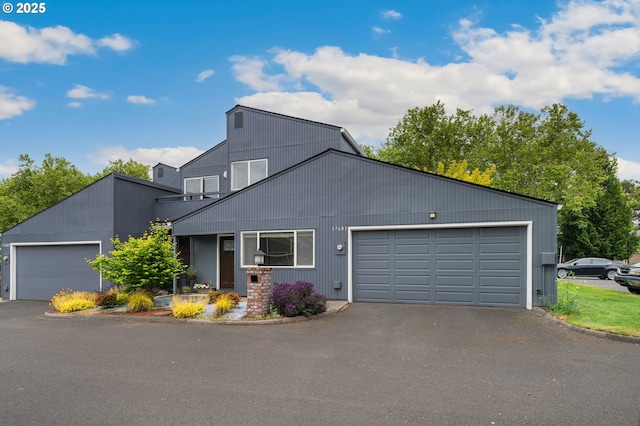 17601 NW Rolling Hill Ln, Beaverton, OR 97006 - view of front of house