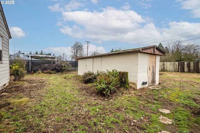 4160 Willhi St, Eugene, OR 97402 - exterior space featuring a storage unit