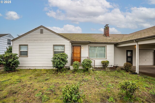 4160 Willhi St, Eugene, OR 97402 - ranch-style house with a front lawn and a garage