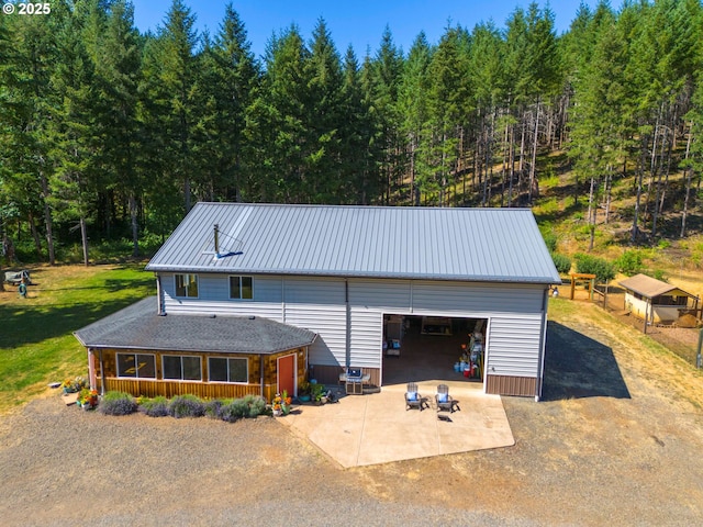 94986 Thetford Ln, Marcola, OR 97454 - garage with dirt driveway