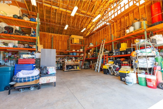 94986 Thetford Ln, Marcola, OR 97454 - garage featuring a workshop area