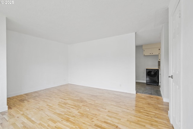 2222 34th Ave, Albany, OR 97322 - empty room featuring light wood-type flooring and baseboards