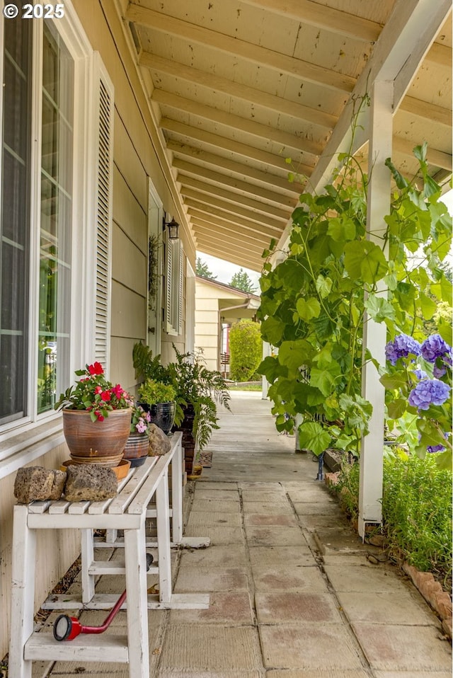3441 SE 162nd Ave, Portland, OR 97236 - view of covered porch