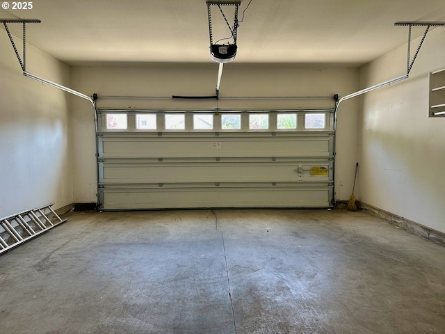 1916 SW 6th St, Battle Ground, WA 98604 - garage featuring a garage door opener