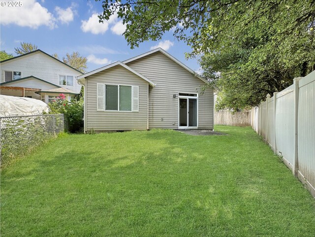 1916 SW 6th St, Battle Ground, WA 98604 - rear view of property featuring a fenced backyard