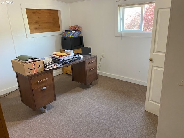 1223 NE Locust St, Oakland, OR 97462 - office area featuring baseboards