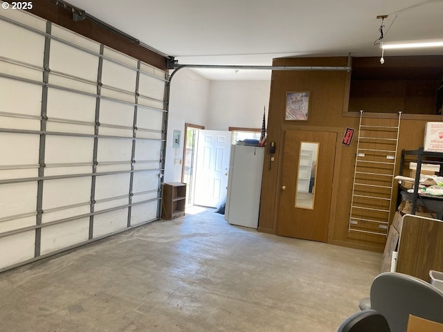 1223 NE Locust St, Oakland, OR 97462 - garage featuring freestanding refrigerator