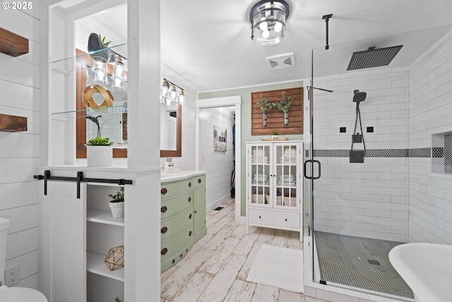 229 N 6th St, Carlton, OR 97111 - bathroom featuring a shower stall, vanity, and a soaking tub