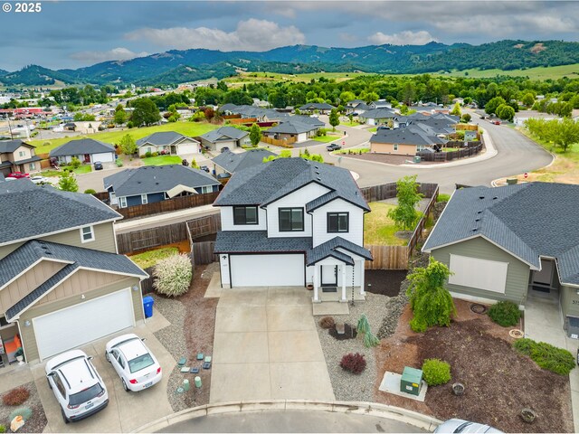 625 Brady Ln, Roseburg, OR 97471 - aerial perspective of suburban area featuring mountains