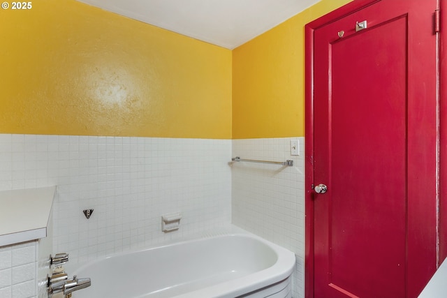 2362 Charnelton St, Eugene, OR 97405 - full bath featuring a bath
