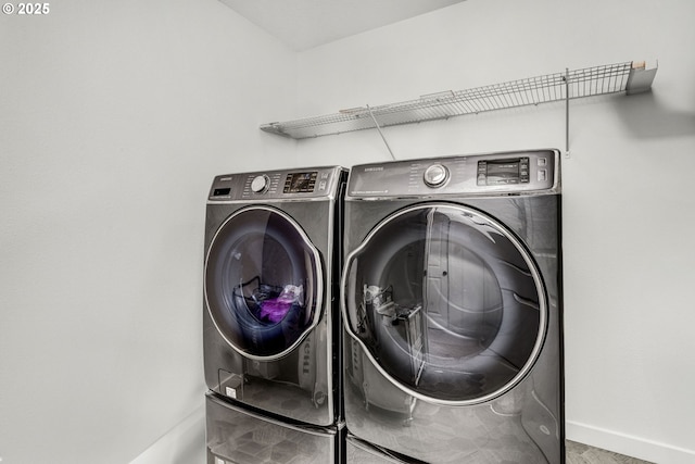837 S 26th Ave, Cornelius, OR 97113 - laundry room featuring washing machine and dryer