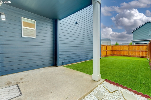 837 S 26th Ave, Cornelius, OR 97113 - fenced backyard with a patio area