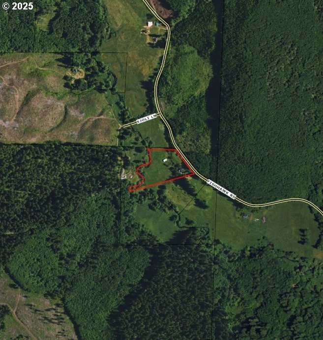 aerial map of property and surrounding area