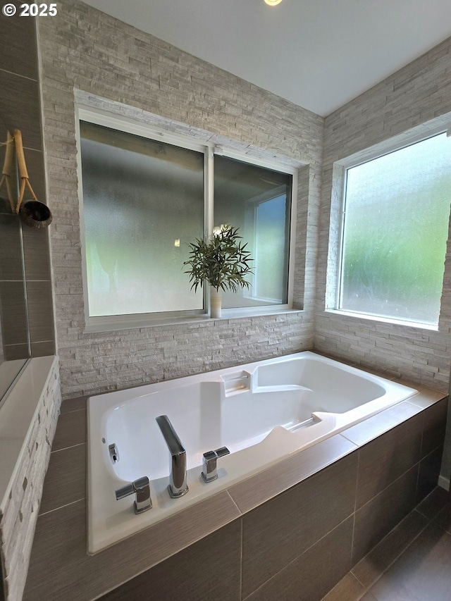 202 NW Quail Gardens Pl, Hillsboro, OR 97124 - full bath featuring a garden tub