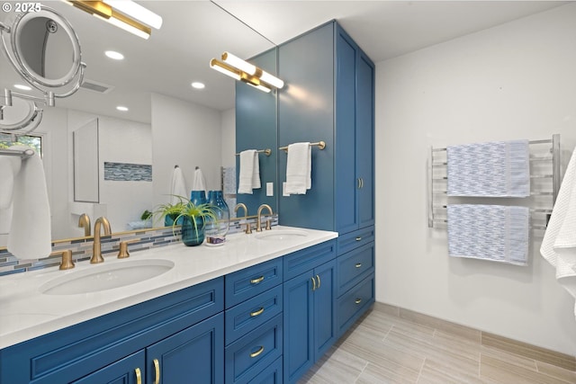 2395 SW Timberline Dr, Portland, OR 97225 - full bath with double vanity and recessed lighting