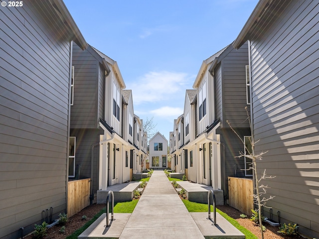 surrounding community featuring a residential view