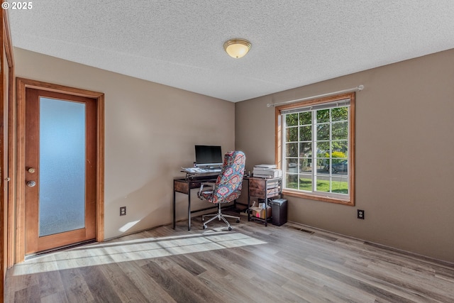 7215 NE Par Ln, Vancouver, WA 98662 - office featuring wood finished floors and a textured ceiling