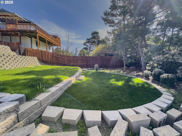 view of yard featuring fence