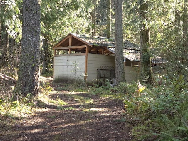 view of outdoor structure