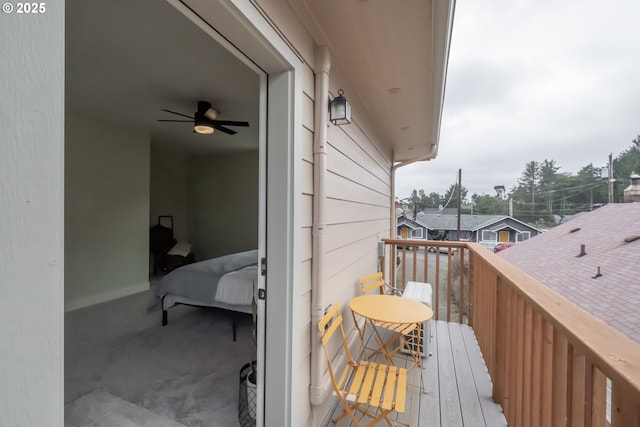 balcony with ceiling fan