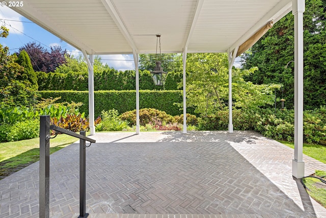 2160 Oakmont Way, Eugene, OR 97401 - view of patio