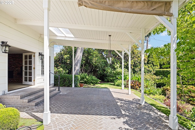 2160 Oakmont Way, Eugene, OR 97401 - view of patio / terrace