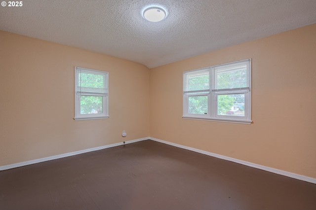 3211 E 17th St, Vancouver, WA 98661 - empty room featuring baseboards and a textured ceiling