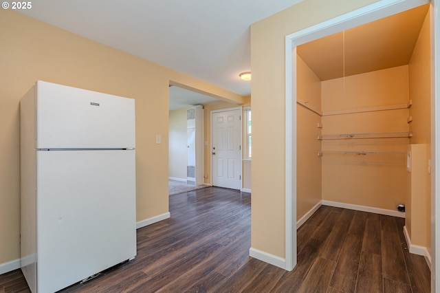 3211 E 17th St, Vancouver, WA 98661 - interior space with dark wood finished floors