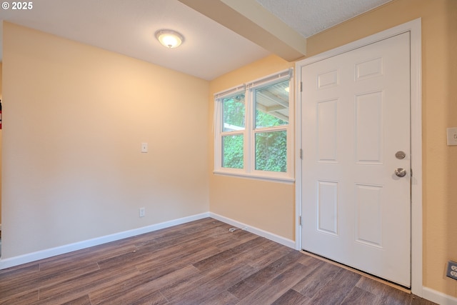 3211 E 17th St, Vancouver, WA 98661 - foyer entrance featuring dark wood-style floors and beamed ceiling