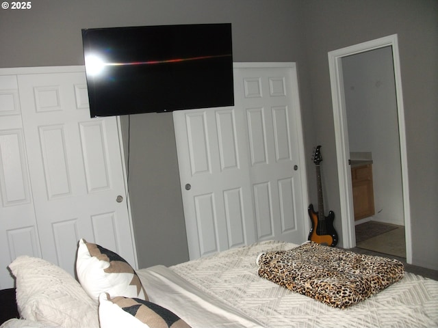 35087 Roberts Ln, Saint Helens, OR 97051 - bedroom featuring a closet