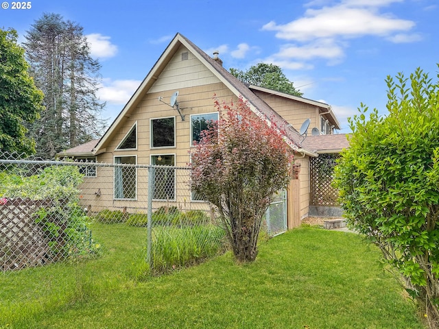 55 Irving St, Cathlamet, WA 98612 - rear view of house featuring roof with shingles