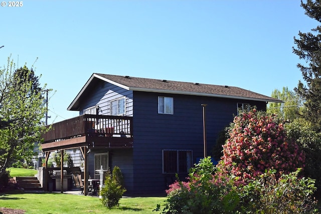 7811 NE 78th St, Vancouver, WA 98662 - rear view of house with a wooden deck, a yard, and a patio