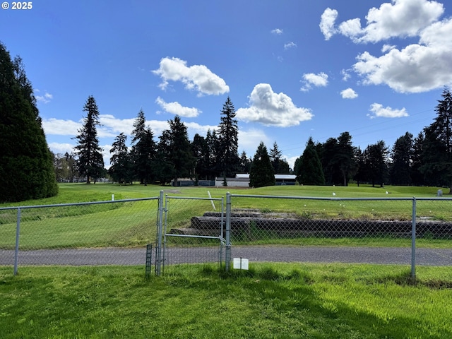 7811 NE 78th St, Vancouver, WA 98662 - view of home's community with fence and a yard