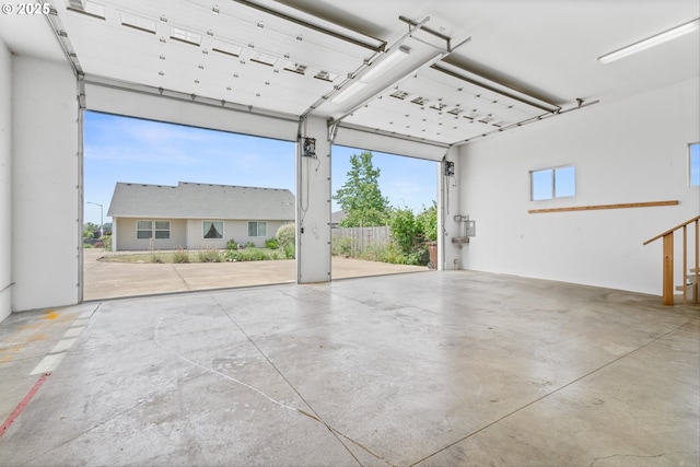 301 Chinook St, Molalla, OR 97038 - view of garage