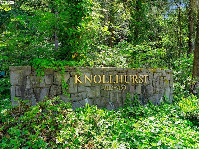7116 SW Murray Blvd, Beaverton, OR 97008 - community sign featuring a wooded view